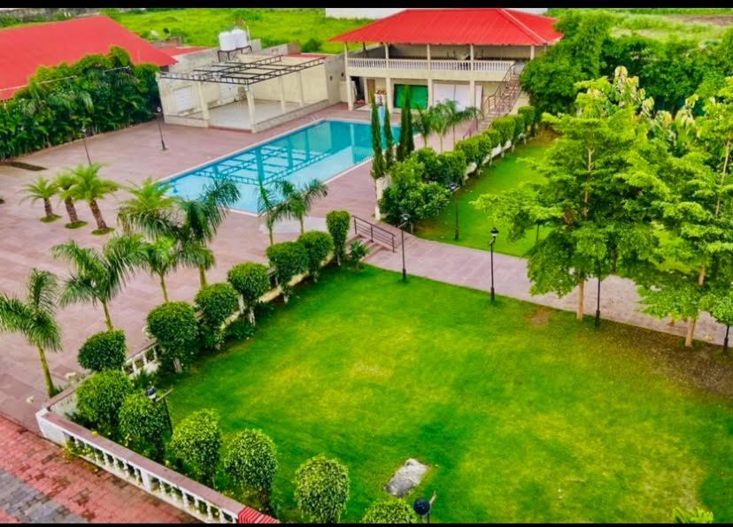 Jaidev Farms And Resort Chhindwāra Buitenkant foto
