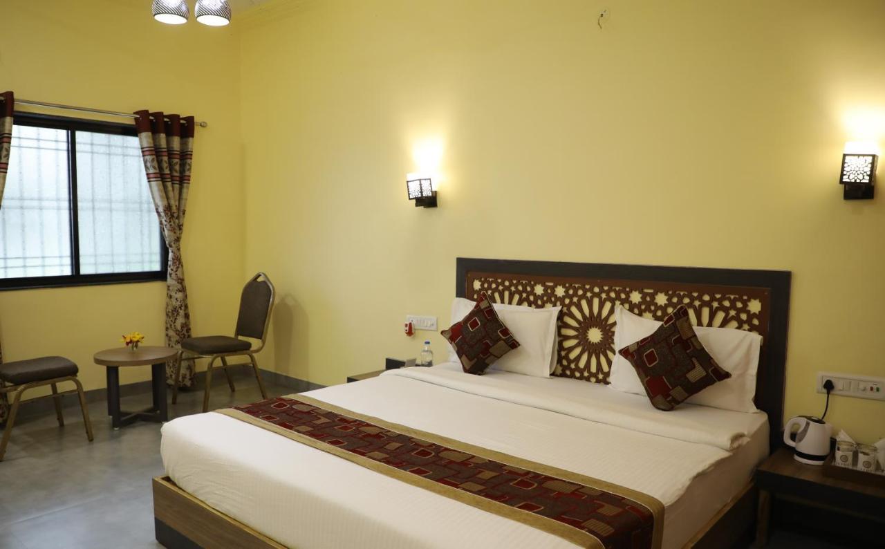 Jaidev Farms And Resort Chhindwāra Buitenkant foto