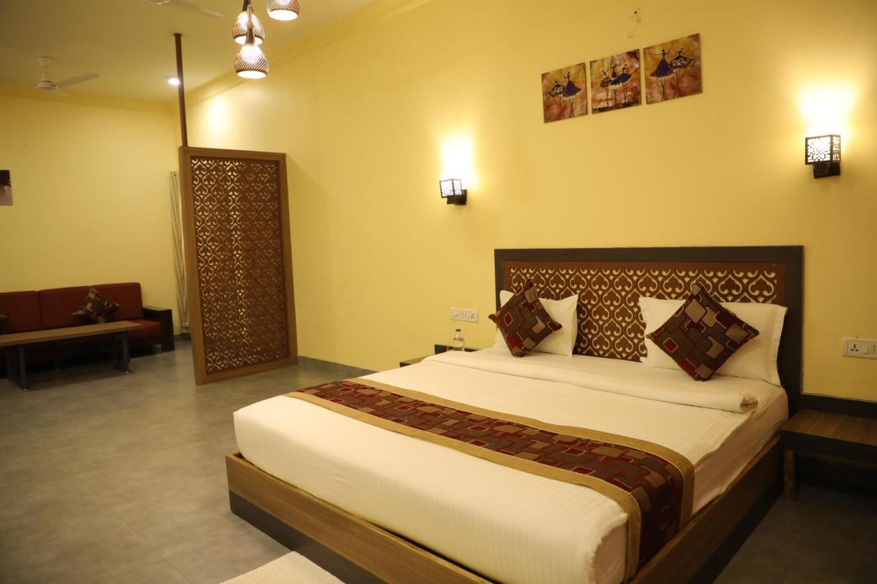 Jaidev Farms And Resort Chhindwāra Buitenkant foto