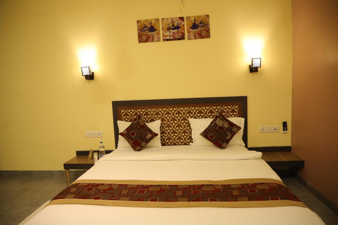 Jaidev Farms And Resort Chhindwāra Buitenkant foto