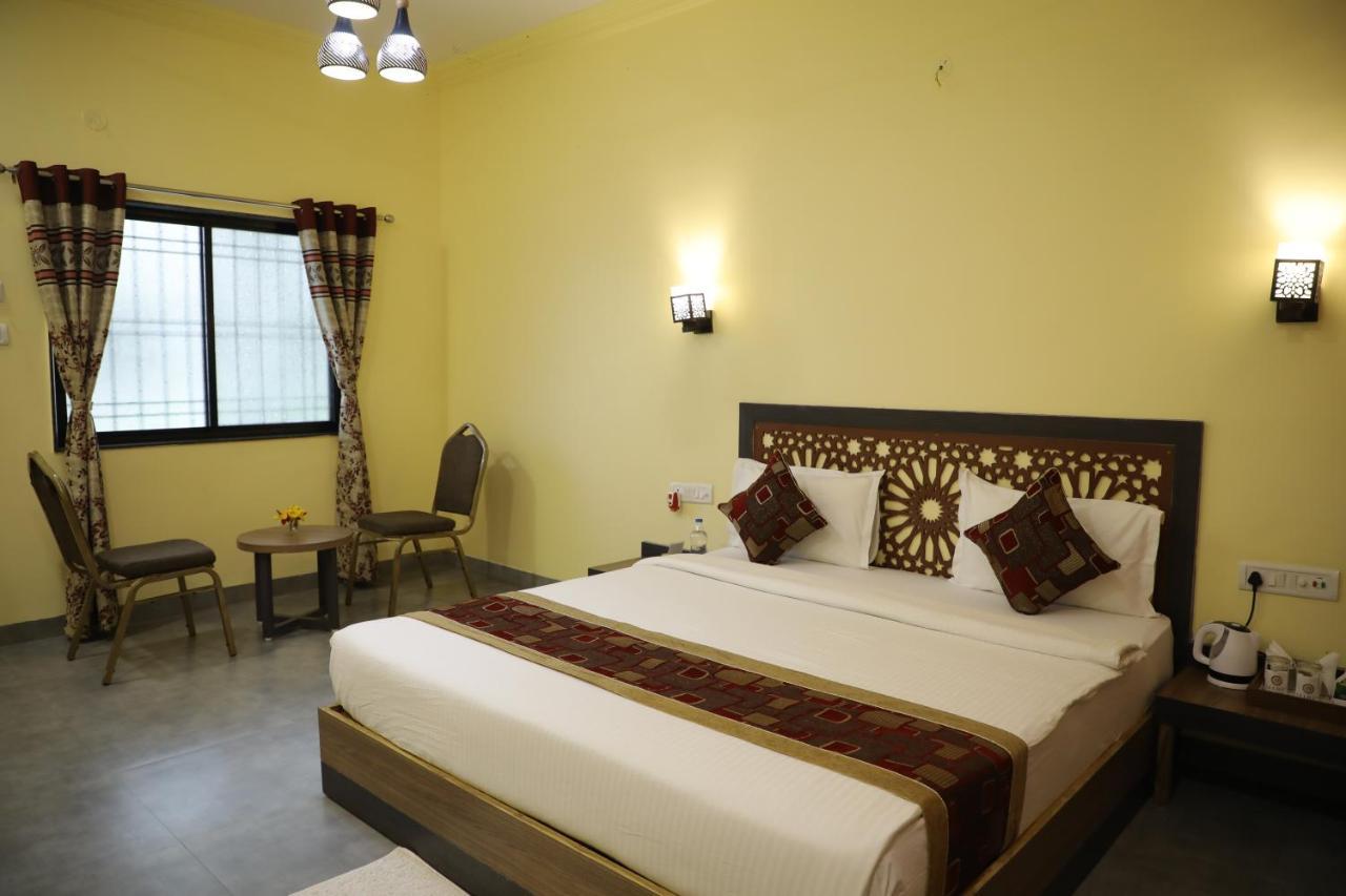 Jaidev Farms And Resort Chhindwāra Buitenkant foto